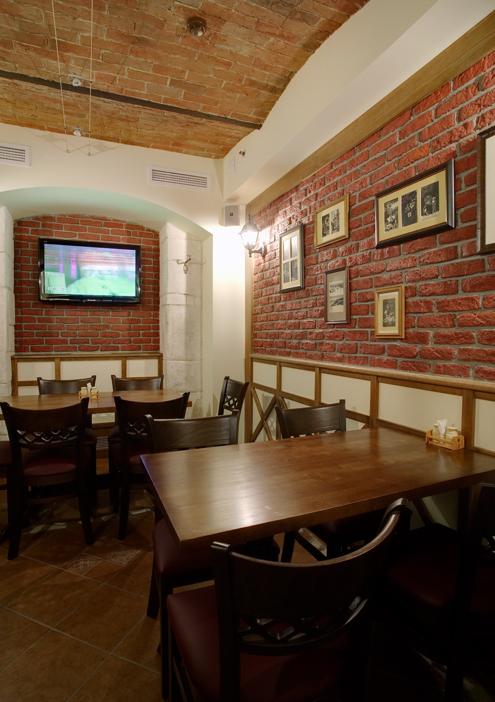 фотография зала для мероприятия Пивные рестораны Почтмейстер  Краснодара